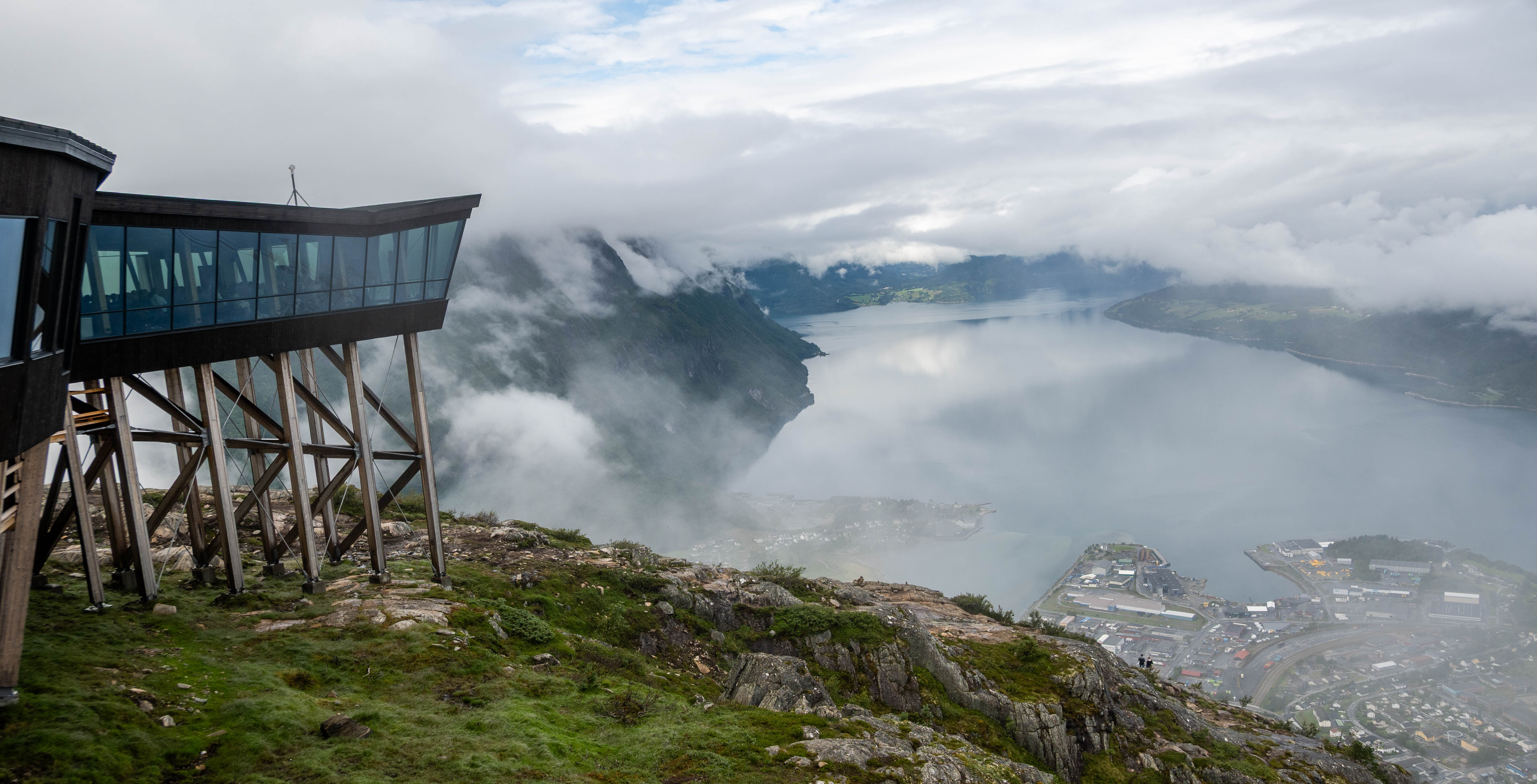 Fantastiske kulisser, Eggen Restaurant. Foto: Arne Rovick Fantastiske kulisser, Eggen Restaurant. Foto: Arne Rovick